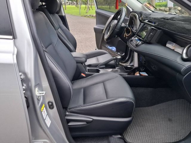 Toyota  RAV4 2018年 TOYOTA RA  第24張相片