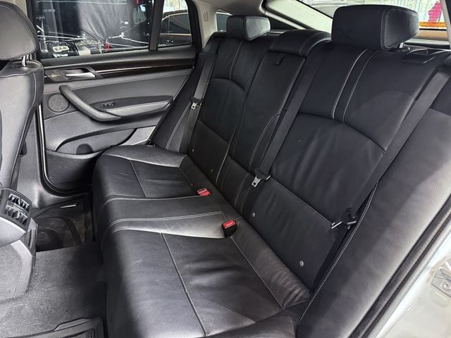 BMW/ 寶馬 X4 SERIES  第9張相片