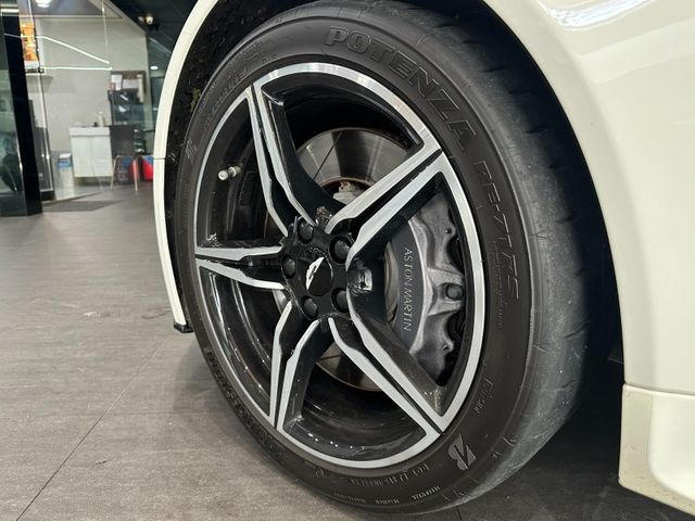 Aston Martin Vantage  第3張相片