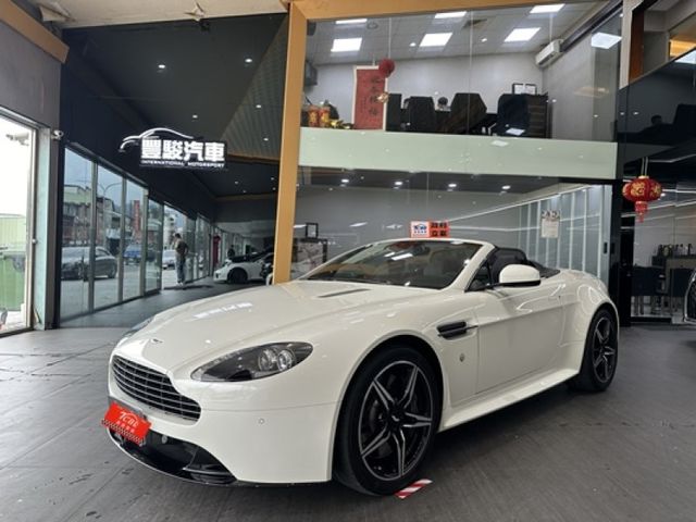Aston Martin Vantage  第4張相片