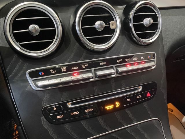 Mercedes-Benz/賓士 GLC300  第2張相片