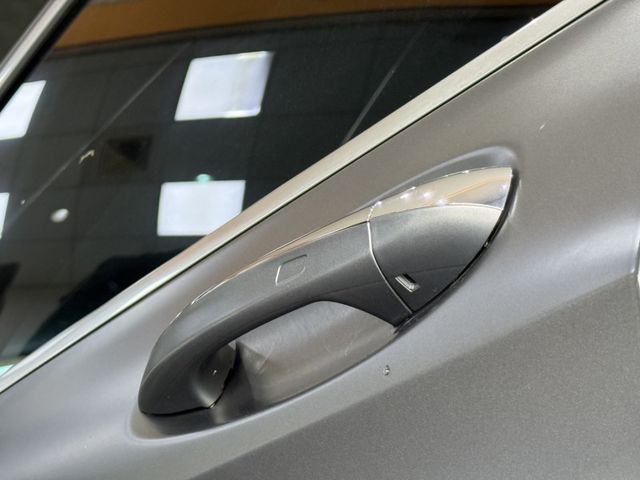 Mercedes-Benz/賓士 GLC300  第2張相片