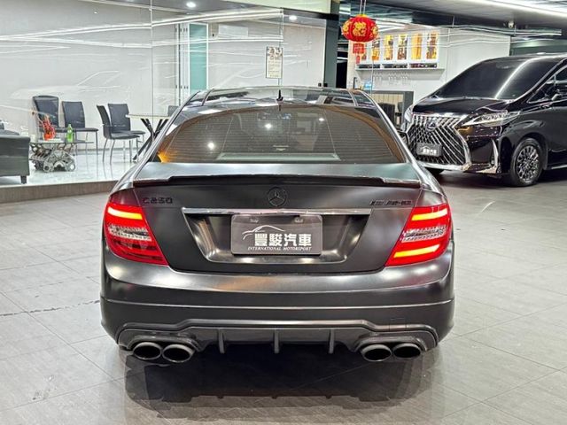 Mercedes-Benz/賓士 C250  第8張相片