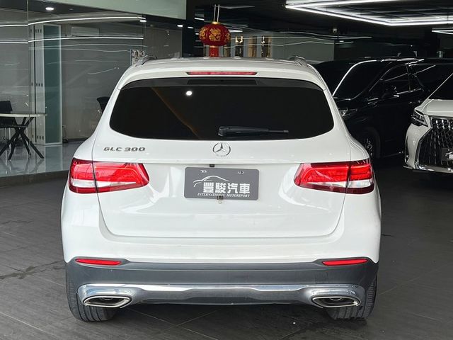 Mercedes-Benz/賓士 GLC300  第8張相片