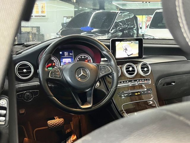 Mercedes-Benz/賓士 GLC300  第16張相片