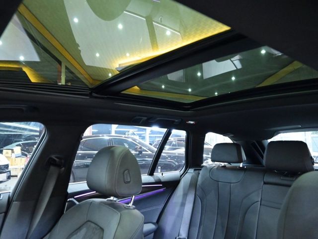 BMW/ 寶馬 520i M Sport  第1張相片