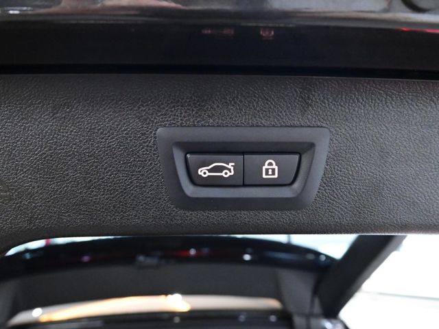 BMW/ 寶馬 520i M Sport  第11張相片