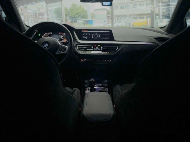 BMW/ 寶馬 118i 運動版  第1張相片