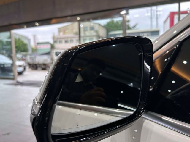 BMW/ 寶馬 118i 運動版  第11張相片