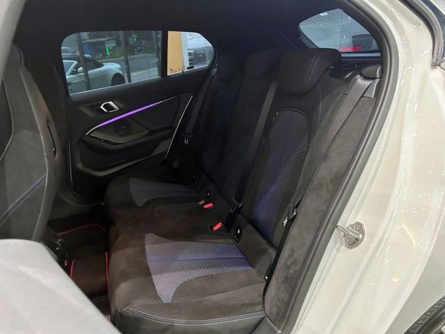 BMW/ 寶馬 118i 運動版  第14張相片