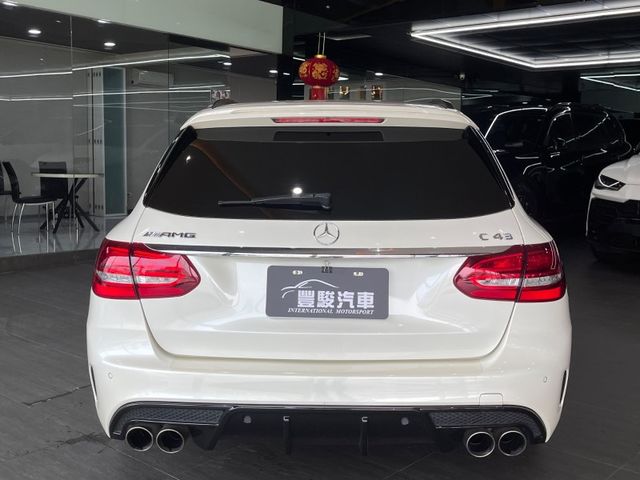 Mercedes-Benz/賓士 C43  第8張相片