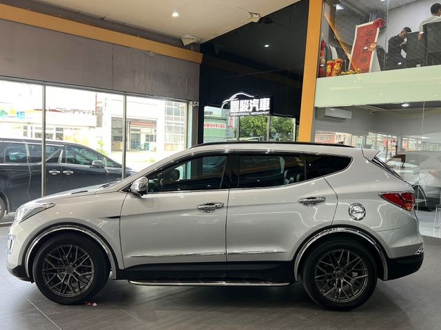 Hyundai Santa Fe  第6張相片