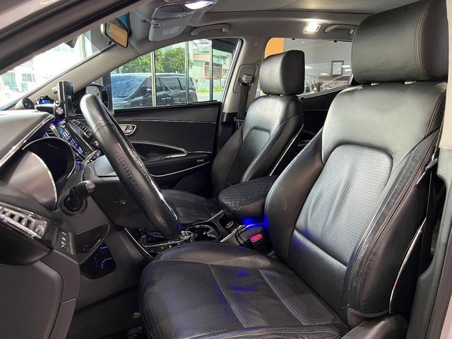 Hyundai Santa Fe  第9張相片