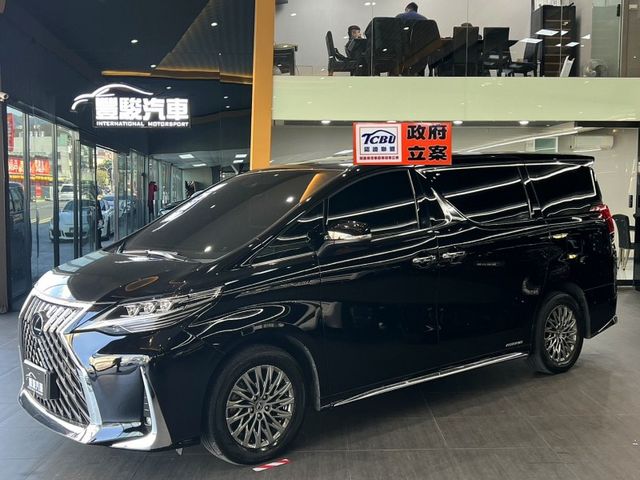 Lexus LM  第4張相片