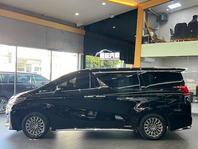 Lexus LM  第6張相片