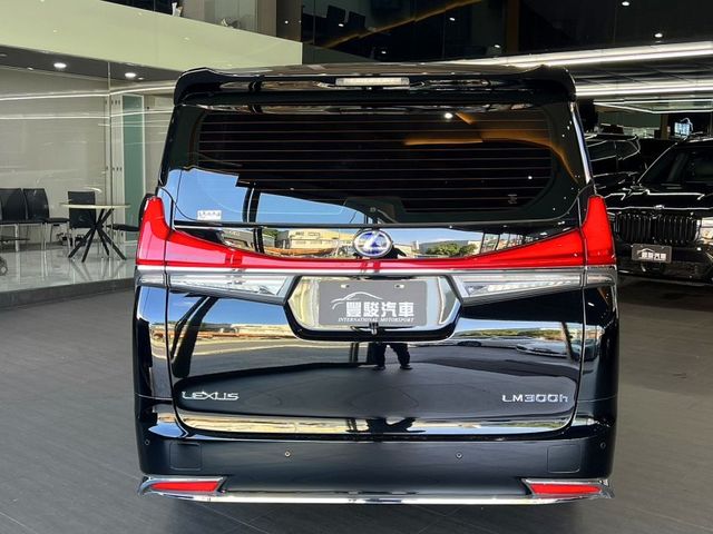 Lexus LM  第8張相片