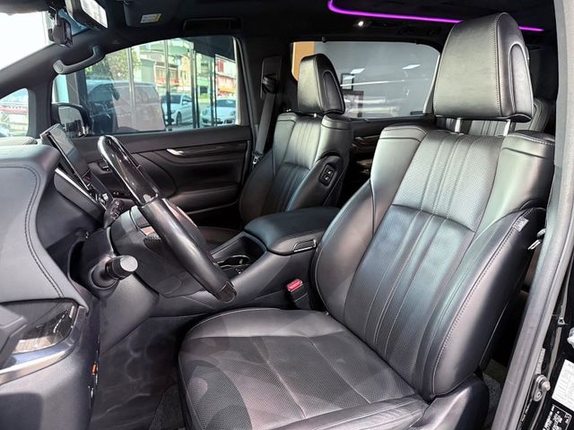 Lexus LM  第13張相片