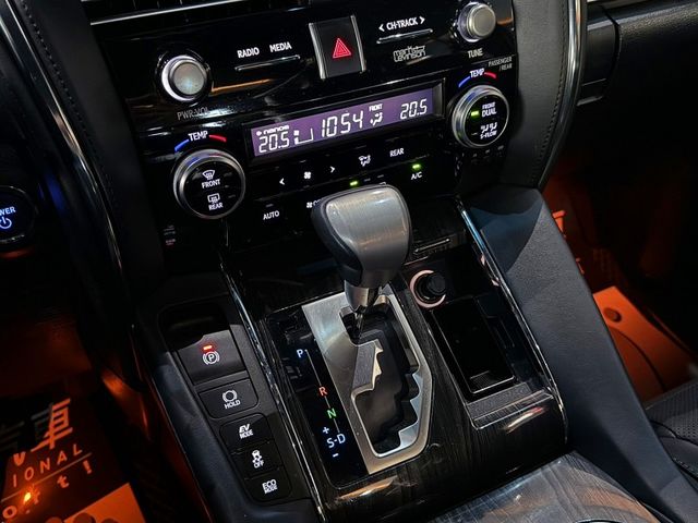 Lexus LM  第20張相片