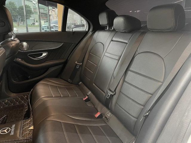 Mercedes-Benz/賓士 C300  第1張相片