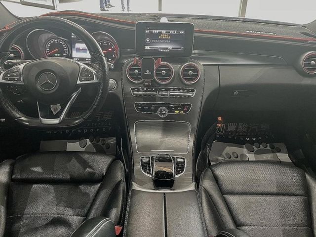 Mercedes-Benz/賓士 C300  第3張相片