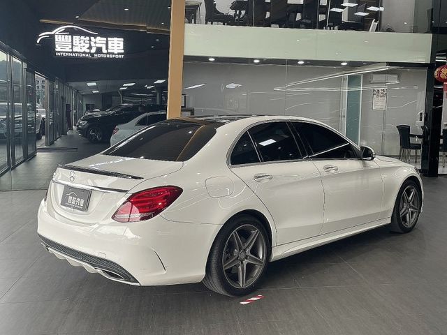 Mercedes-Benz/賓士 C300  第7張相片