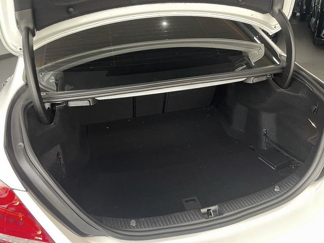 Mercedes-Benz/賓士 C300  第11張相片