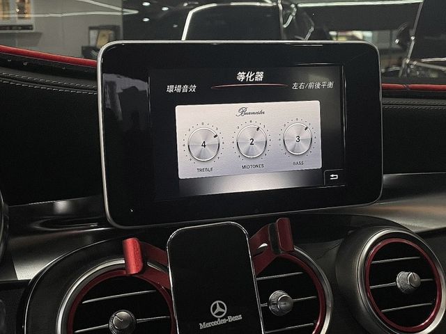 Mercedes-Benz/賓士 C300  第15張相片