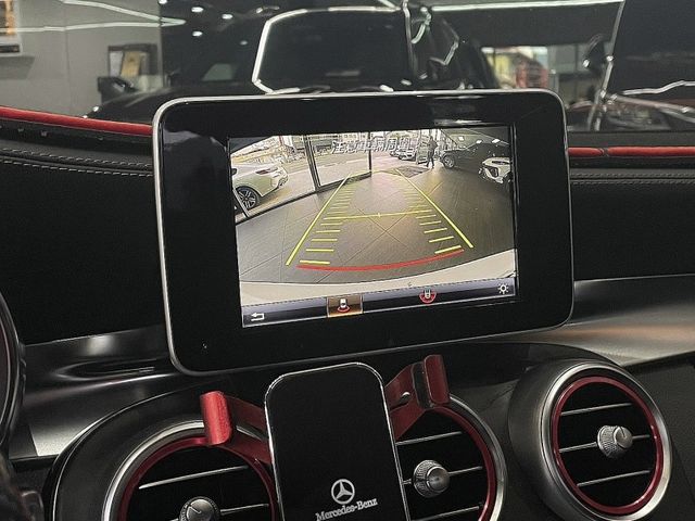 Mercedes-Benz/賓士 C300  第18張相片