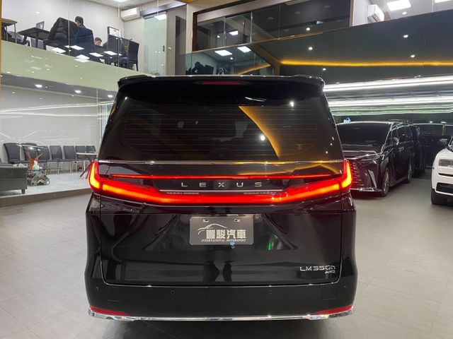 Lexus LM  第7張相片