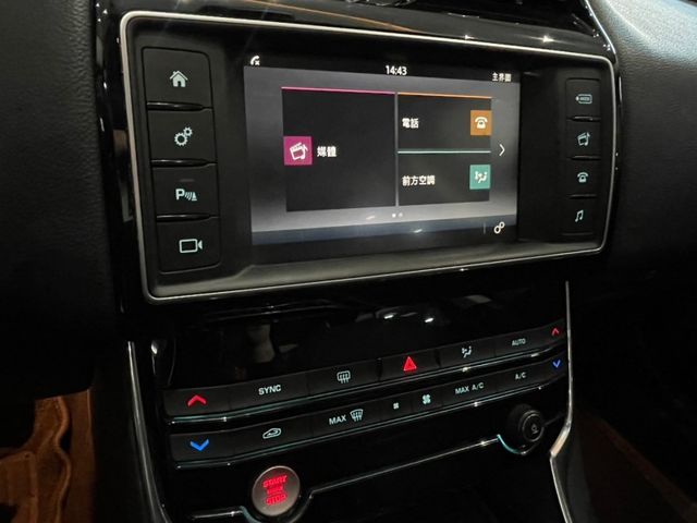 Jaguar XF  第3張相片