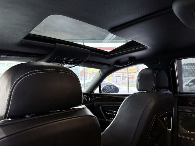 Bentley Flying Spur  第14張相片