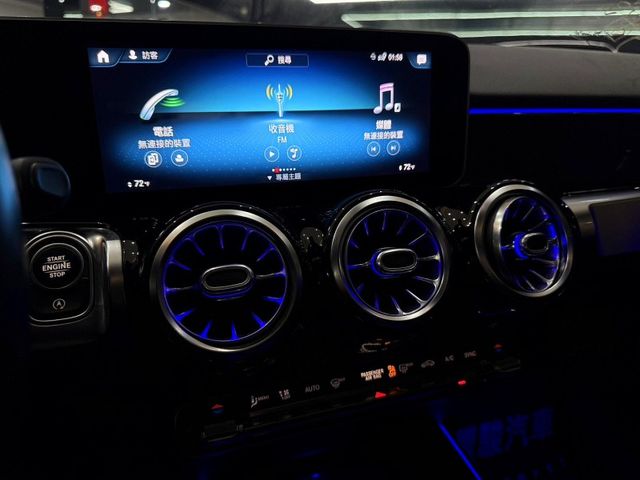 Mercedes-Benz/賓士   GLB-CLASS  第15張相片