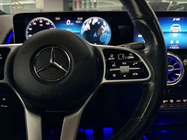 Mercedes-Benz/賓士   GLB-CLASS  第18張相片