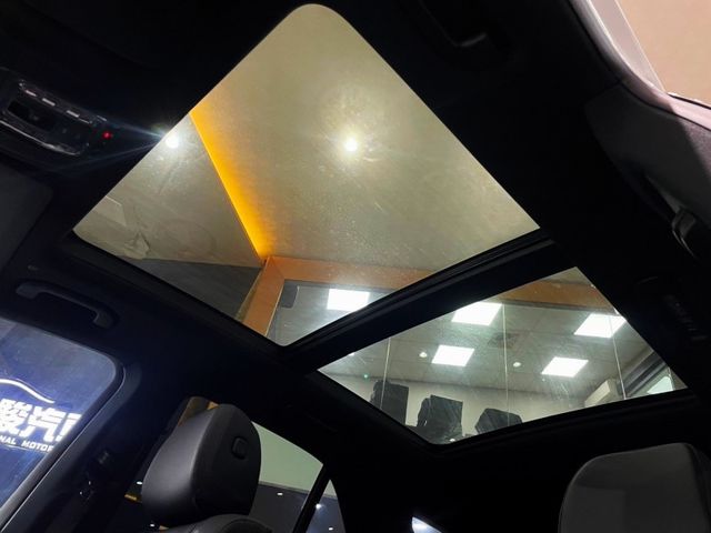 Mercedes-Benz/賓士 GLE350  第18張相片