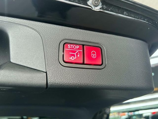 Mercedes-Benz/賓士 GLC300  第8張相片