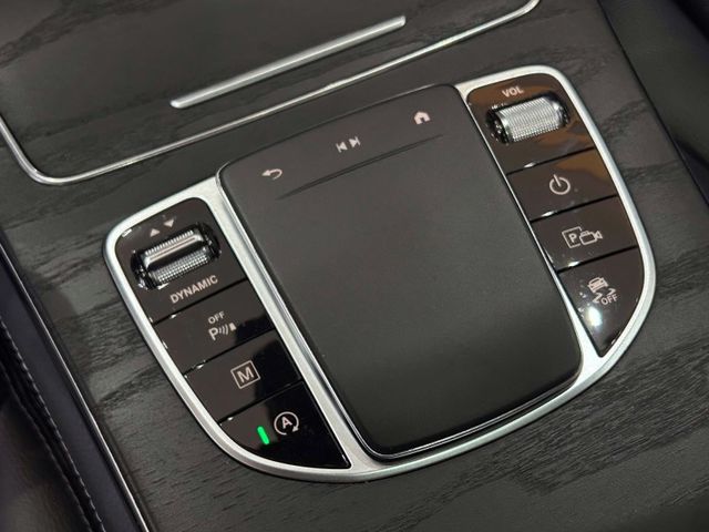 Mercedes-Benz/賓士 GLC300  第14張相片
