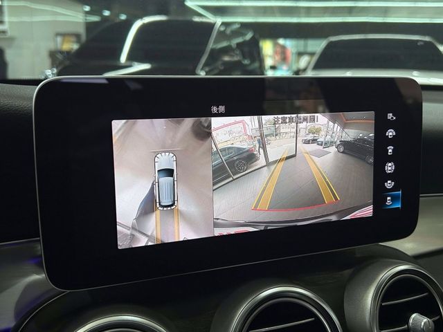 Mercedes-Benz/賓士 GLC300  第19張相片