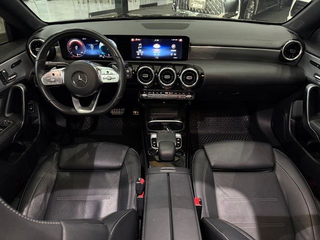 Mercedes-Benz/賓士 CLA250  第8張相片