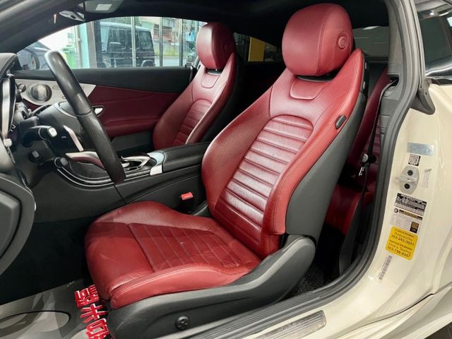 Mercedes-Benz/賓士 C300  第6張相片