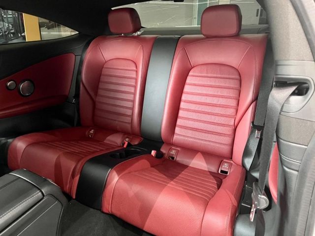 Mercedes-Benz/賓士 C300  第7張相片