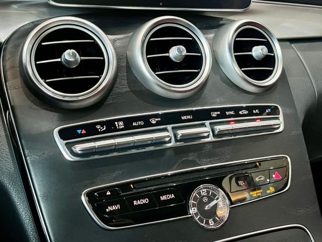 Mercedes-Benz/賓士 C300  第12張相片