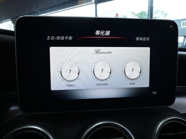 Mercedes-Benz/賓士 C300  第9張相片