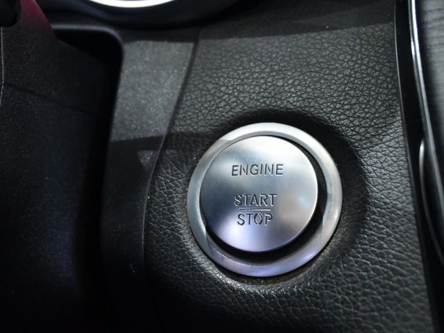 Mercedes-Benz/賓士 C300  第11張相片