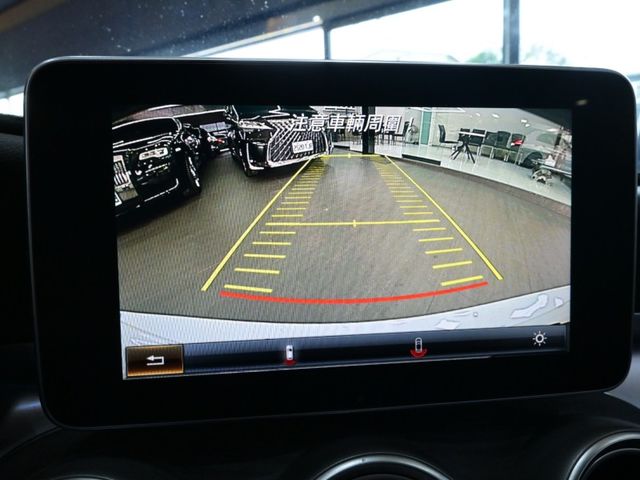 Mercedes-Benz/賓士 C300  第13張相片