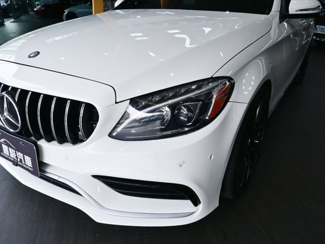Mercedes-Benz/賓士 C300  第14張相片