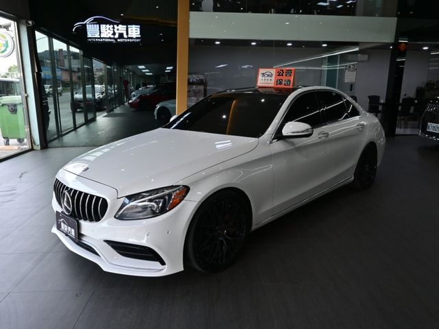 Mercedes-Benz/賓士 C300  第18張相片
