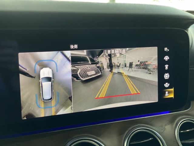 Mercedes-Benz/賓士 E-CLASS  第12張相片