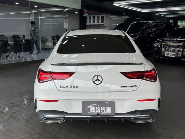 Mercedes-Benz/賓士 CLA250  第5張相片