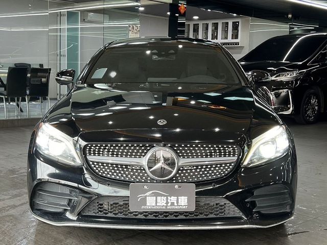 Mercedes-Benz/賓士 C300  第2張相片
