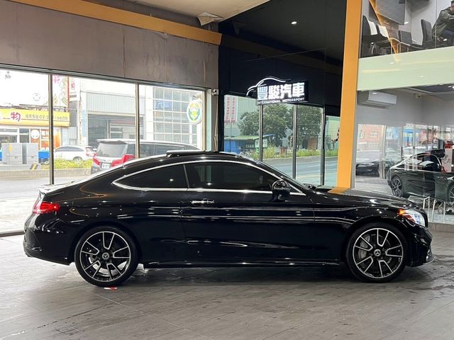 Mercedes-Benz/賓士 C300  第3張相片